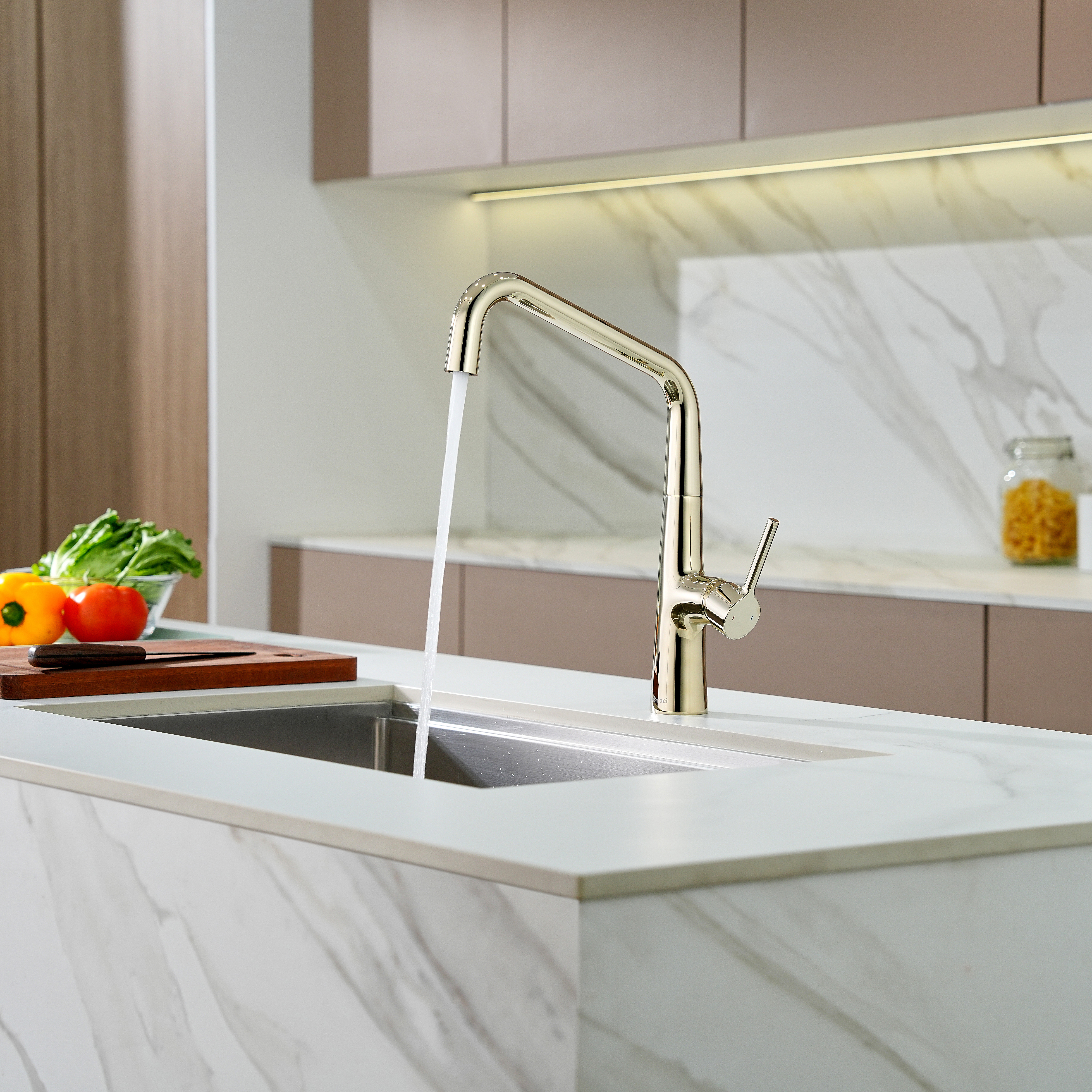 Смеситель для кухни Domaci Римини D569112CG золото, латунный, рычажный купить в Тамбове